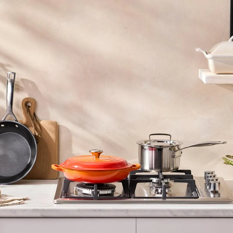 Le Creuset Signature Cast Iron Shallow Casserole